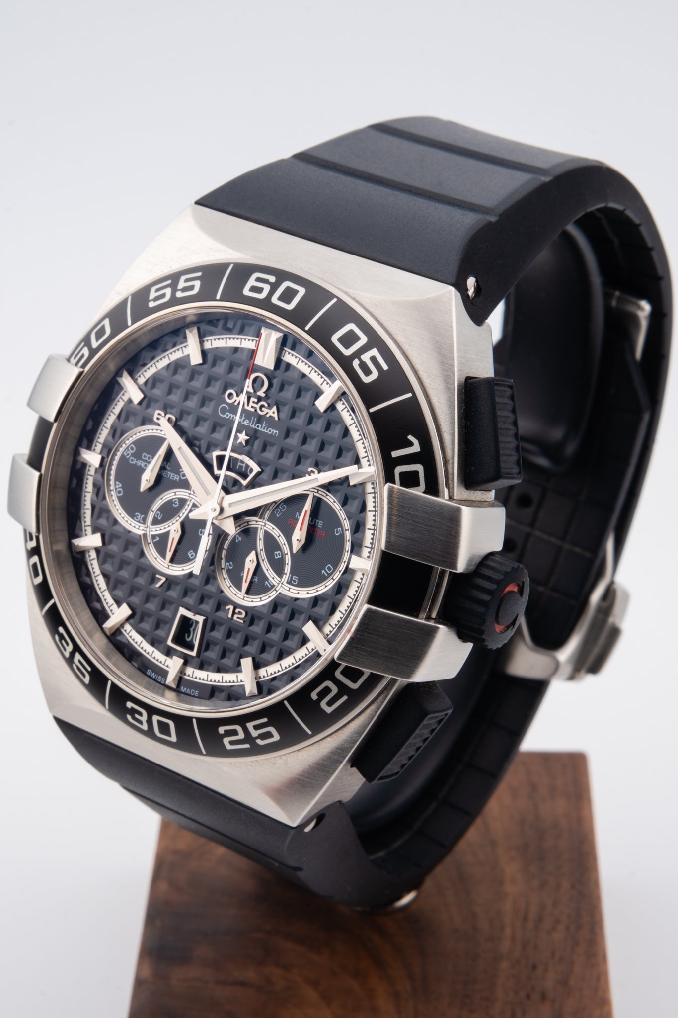 Omega Constellation Double Eagle 121.32.44.52.01.001