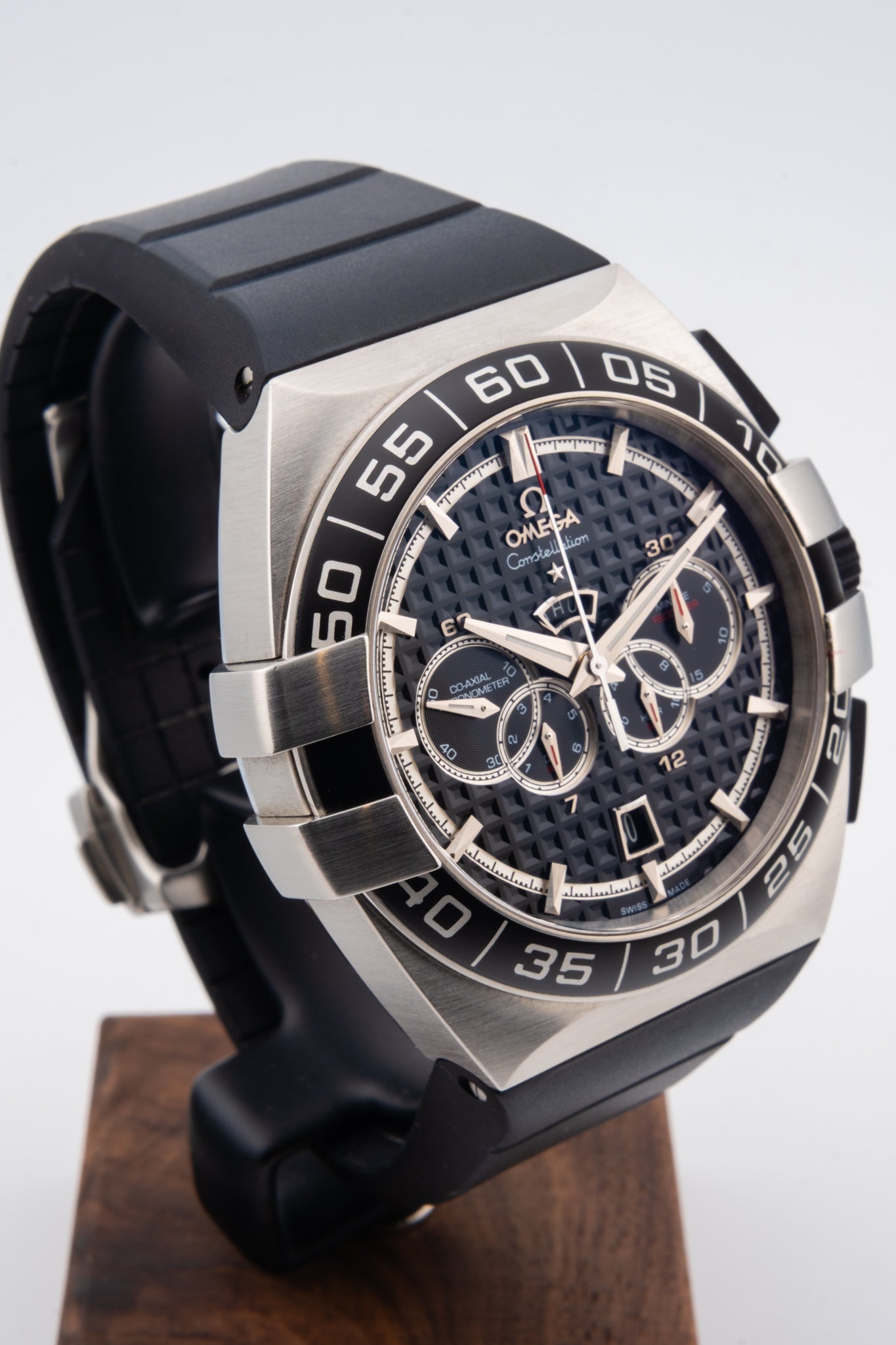 Omega Constellation Double Eagle 121.32.44.52.01.001