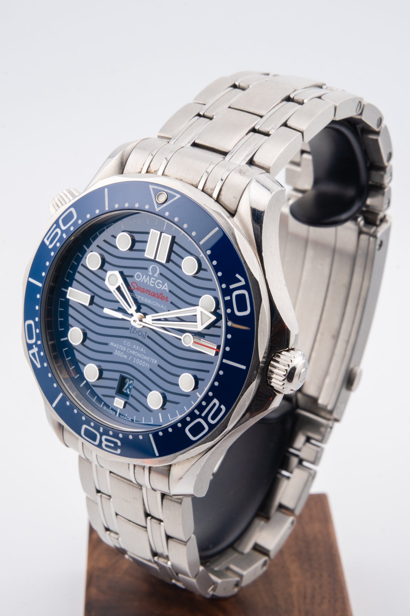 Omega Seamaster Diver 300M 210.30.42.20.03.001