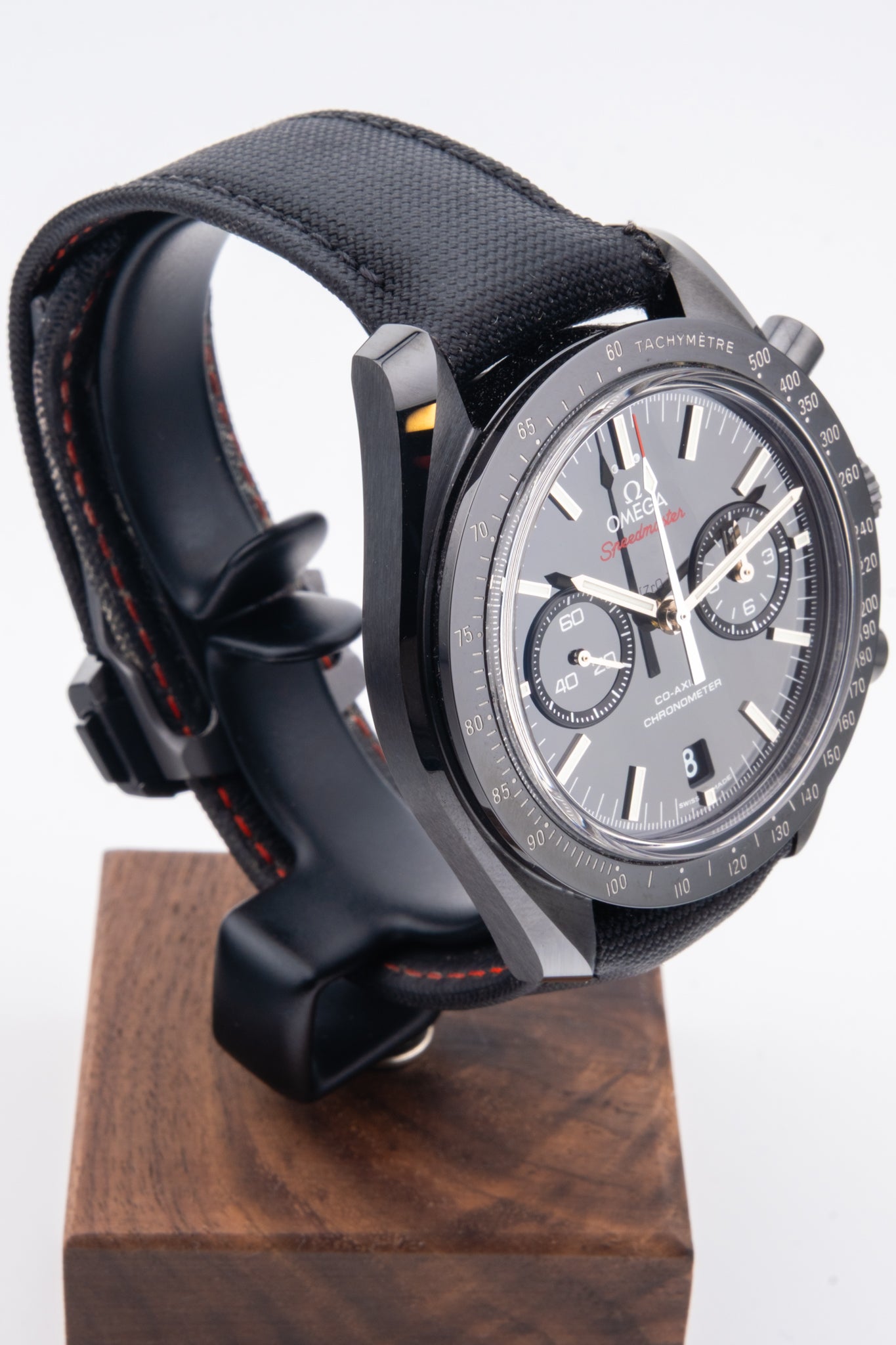 Omega Speedmaster Dark Side Of The Moon 311.92.44.51.01.003